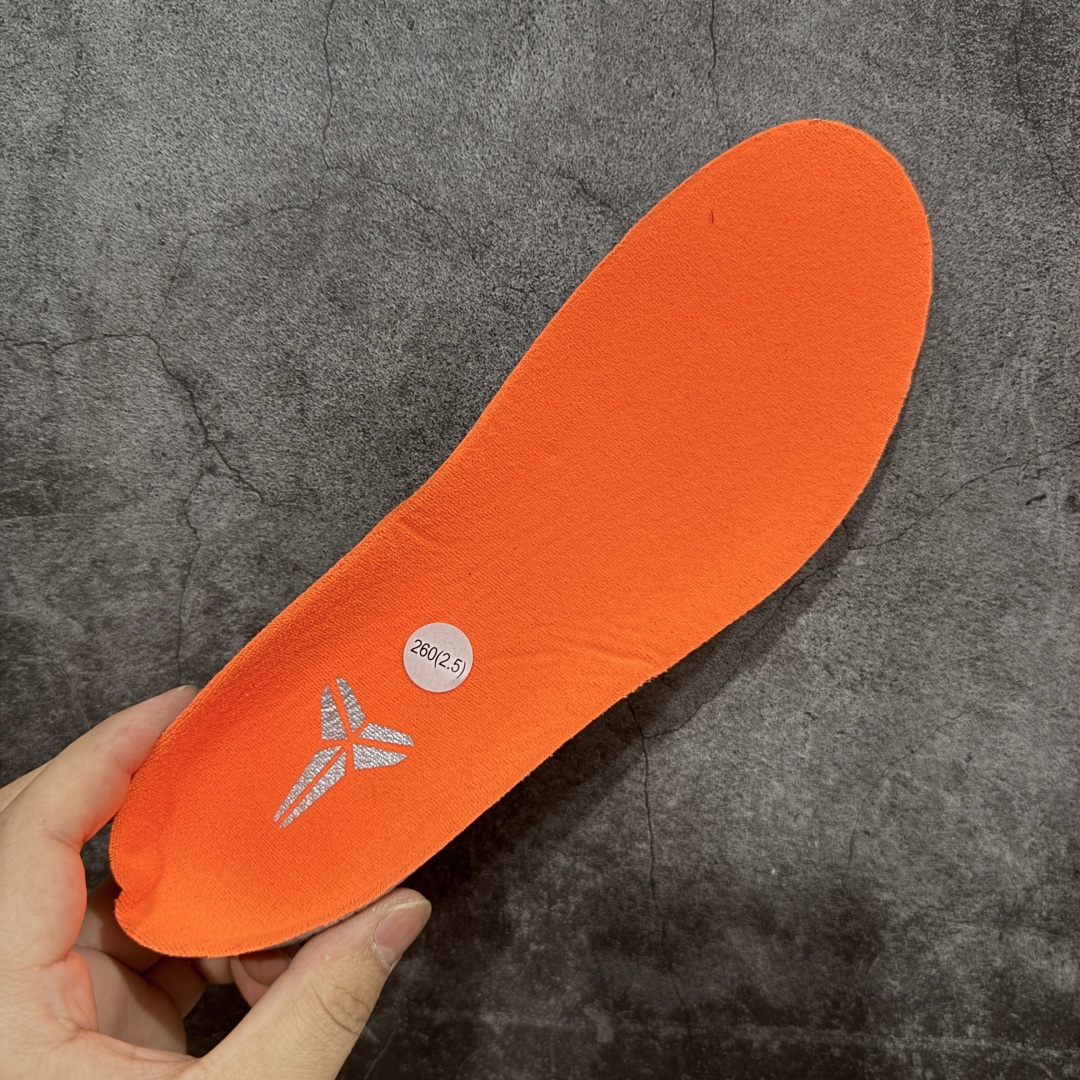 
纯原 NK Zoom Kobe 6 Protro total Orange
灭世纯原 科比6代 暴力橙