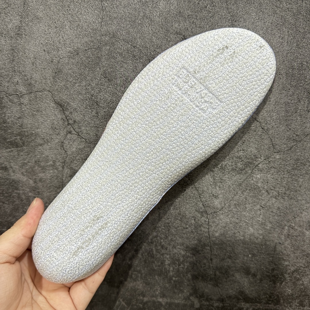 
纯原 NK Zoom Kobe 6 Protro total Orange
灭世纯原 科比6代 暴力橙