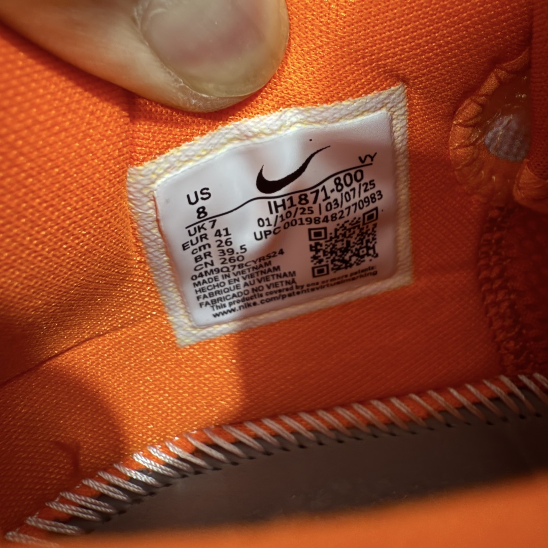 
纯原 NK Zoom Kobe 6 Protro total Orange
灭世纯原 科比6代 暴力橙