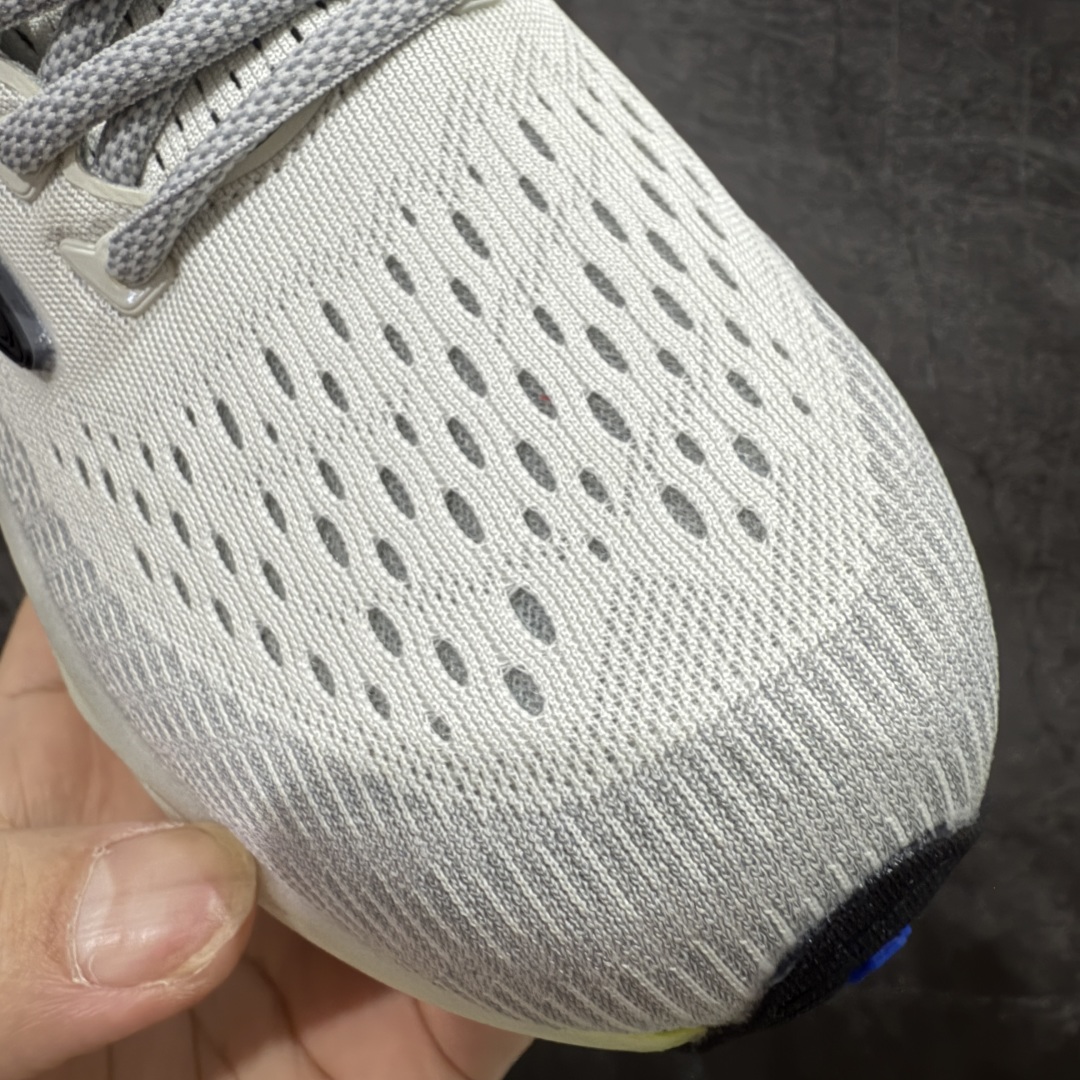 图片[5]-【纯原版】Brooks 布鲁克斯 Glycerin Max超级甘油 超弹轻盈跑步鞋 低帮透气缓震支撑休闲运动慢跑鞋 采用改进工程空气网眼组合热熔工艺 鞋面材质搭载DNA LOFT V2密度泡棉缓震系统 中底外置防滑耐磨橡胶底片 尺码：36-46-选品中心