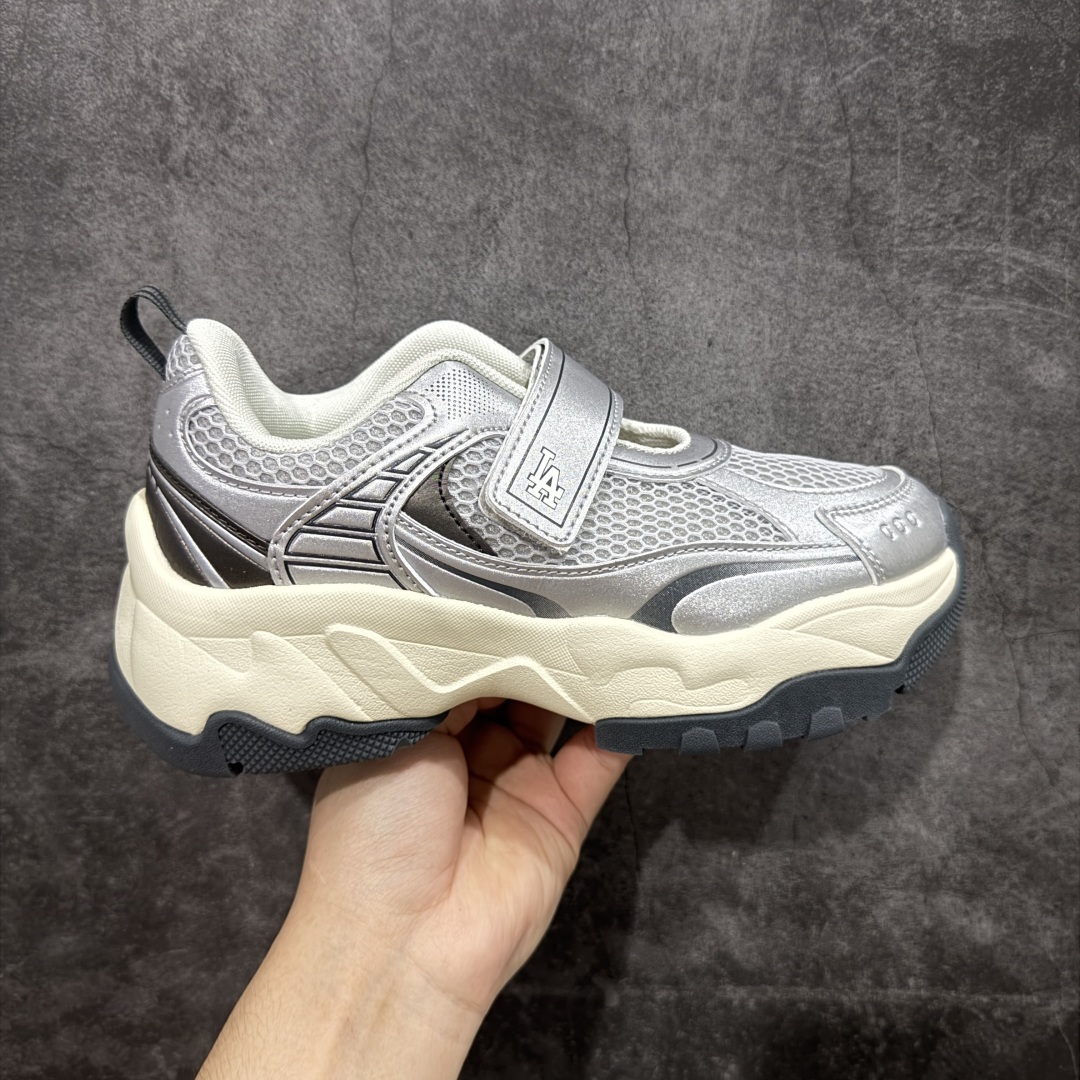 【纯原版】MLB ACE RUNNER MARY JANE纽约洋基队 增高厚底休闲凉鞋 MLB凉鞋 货号:3ASDM0153(GP001) 尺码:35 36 36.5 37.5 38 38.5 39 40 40.5 41 42 42.5 43 44 45-选品中心