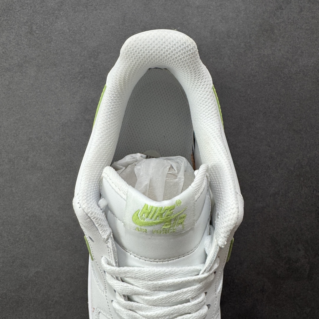 图片[7]-【BG福利】Nike Air Force 1 Low 空军一号经典板鞋 DN8000-100 原楦头原纸板 打造纯正空军版型 专注外贸渠道 全掌内置蜂窝气垫 原盒配件 原厂中底钢印、拉帮完美 尺码：36 36.5 37.5 38 38.5 39 40 40.5 41 42 42.5 43 44 44.5 45-选品中心