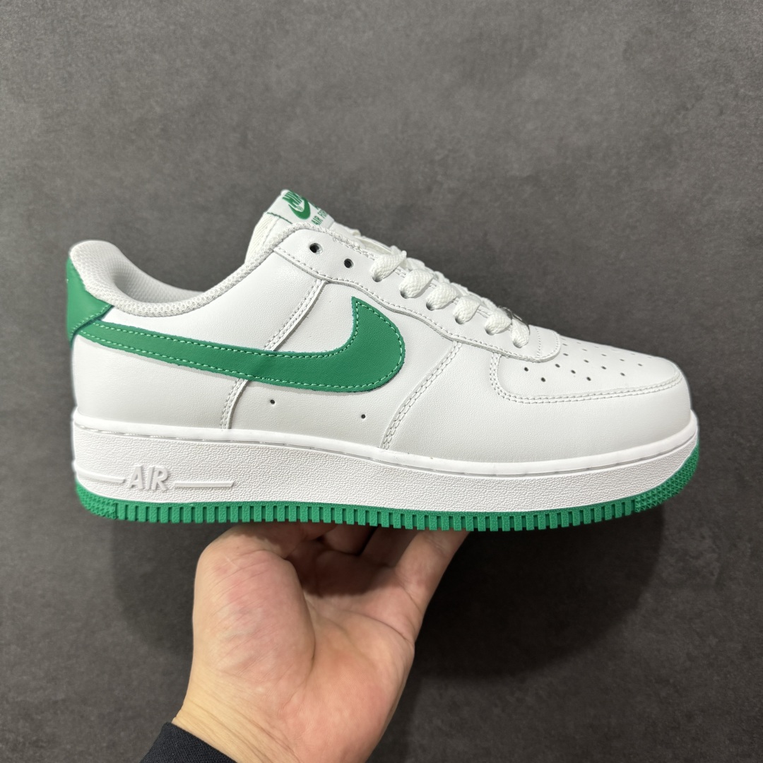 【BG福利】Nike Air Force 1 Low 空军一号经典板鞋FJ4146-102 原楦头原纸板 打造纯正空军版型 专注外贸渠道 全掌内置蜂窝气垫 原盒配件 原厂中底钢印、拉帮完美 尺码:36 36.5 37.5 38 38.5 39 40 40.5 41 42 42.5 43 44 44.5 45-选品中心
