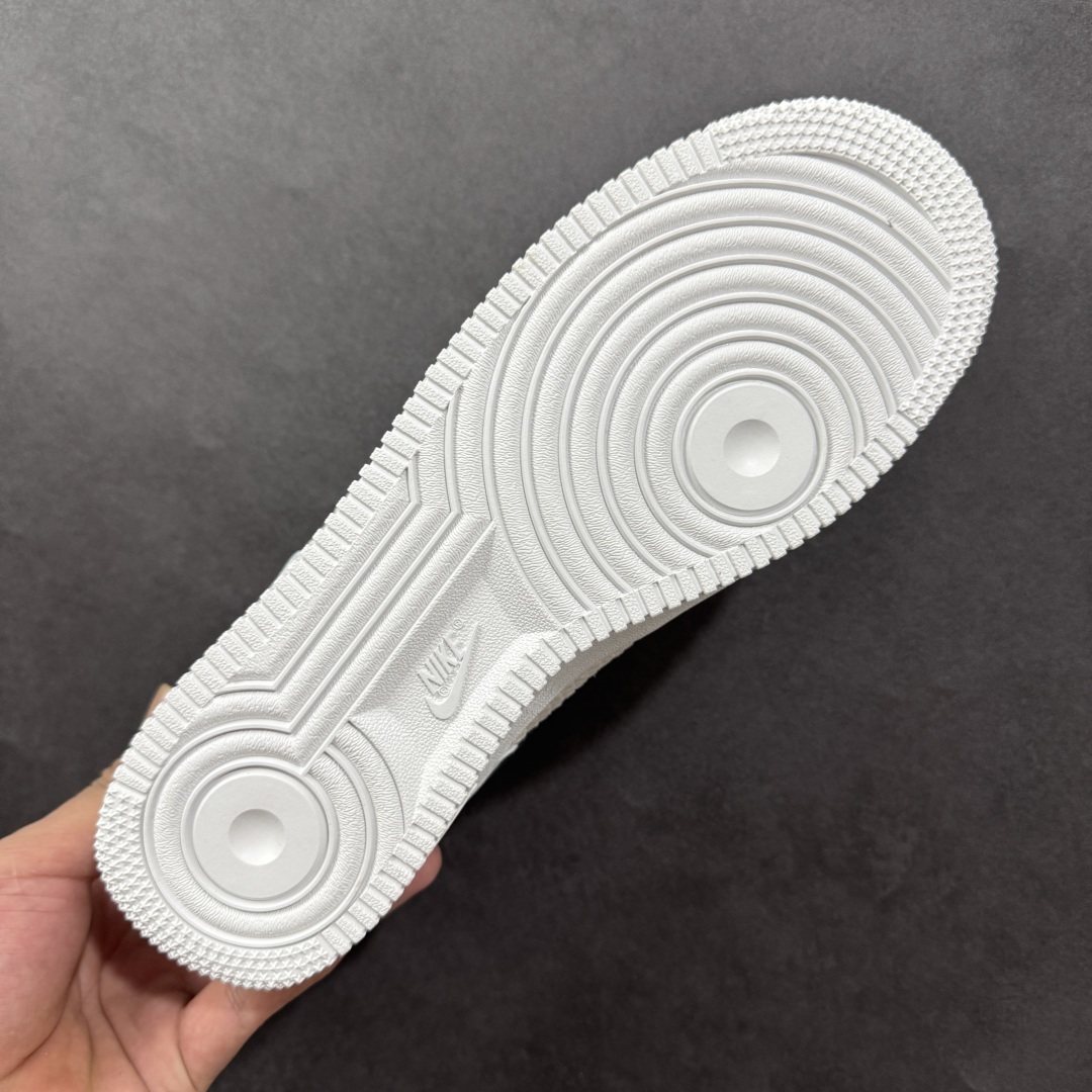 图片[9]-【BG福利】Nike Air Force 1 Low 空军一号经典板鞋FN8892-191 原楦头原纸板 打造纯正空军版型 专注外贸渠道 全掌内置蜂窝气垫 原盒配件 原厂中底钢印、拉帮完美 尺码：36 36.5 37.5 38 38.5 39 40 40.5 41 42 42.5 43 44 44.5 45-选品中心