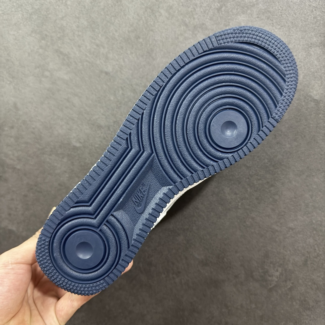 图片[9]-【BG福利】Nike Air Force 1 Low 空军一号经典板鞋 FQ8825-100 原楦头原纸板 打造纯正空军版型 专注外贸渠道 全掌内置蜂窝气垫 原盒配件 原厂中底钢印、拉帮完美 尺码：36 36.5 37.5 38 38.5 39 40 40.5 41 42 42.5 43 44 44.5 45-选品中心