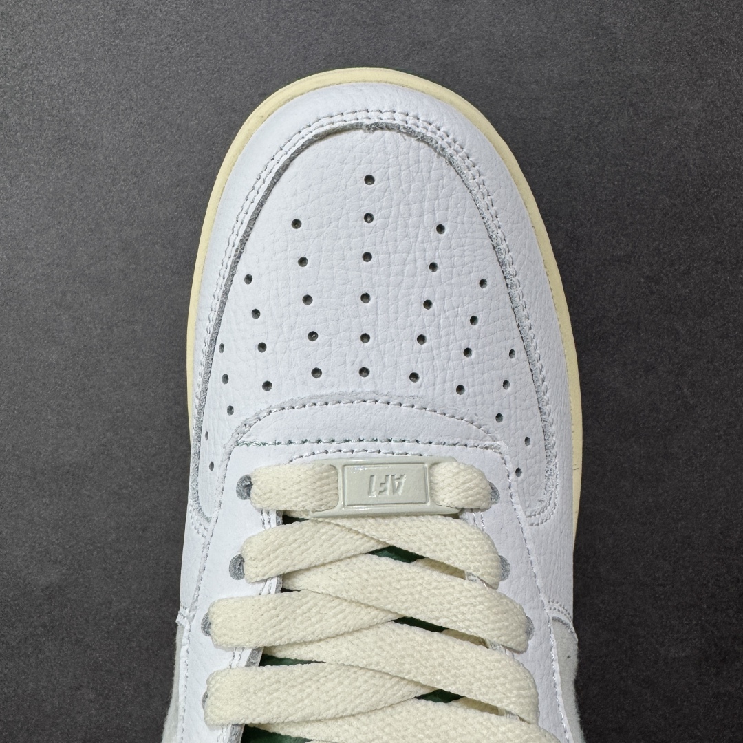 图片[8]-【BG福利】Nike Air Force 1 Low 空军一号经典板鞋 DO5220-131 原楦头原纸板 打造纯正空军版型 专注外贸渠道 全掌内置蜂窝气垫 原盒配件 原厂中底钢印、拉帮完美 尺码：36 36.5 37.5 38 38.5 39 40 40.5 41 42 42.5 43 44 44.5 45-选品中心