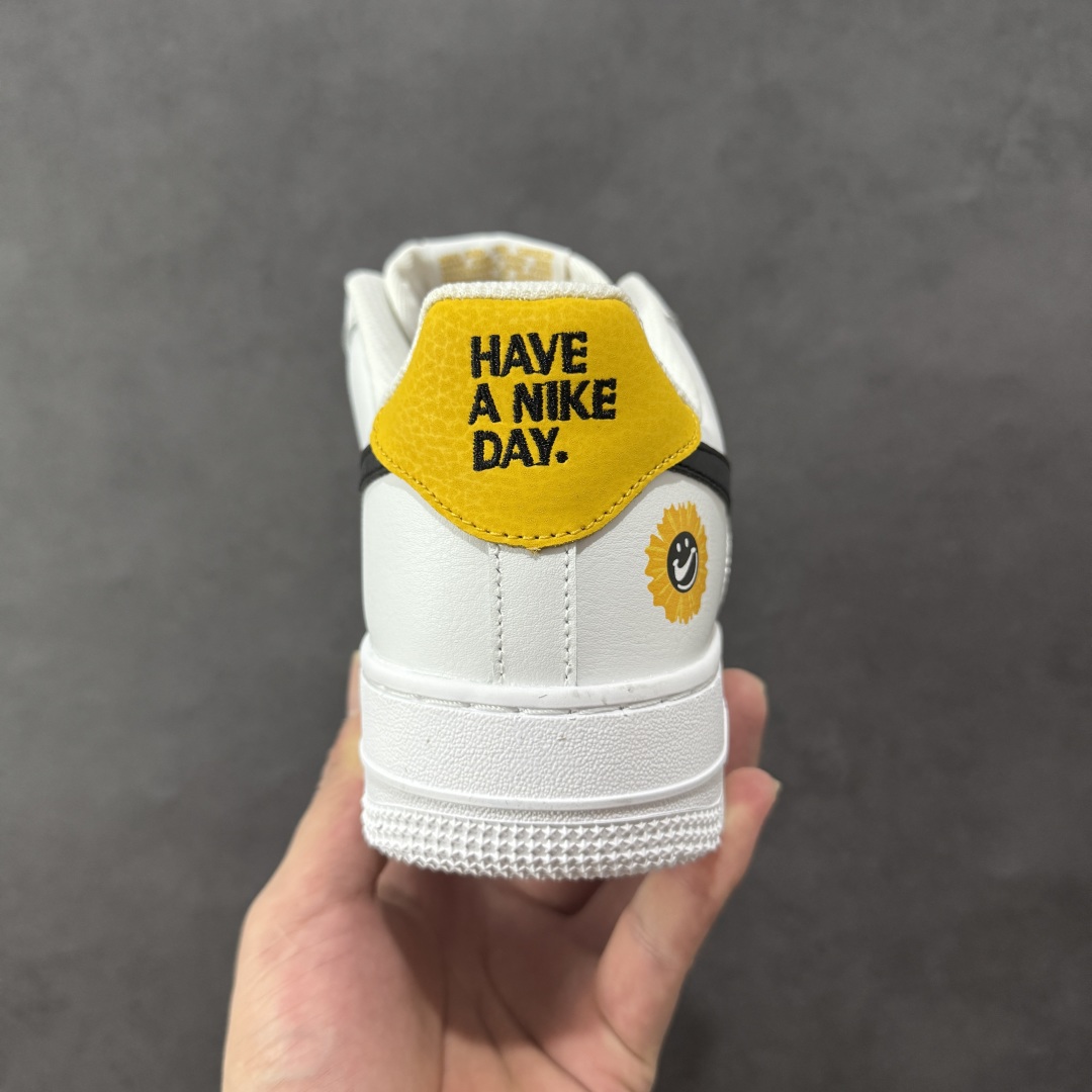 图片[4]-【BG福利】Nike Air Force 1 Low 空军一号经典板鞋 DM0118-100 原楦头原纸板 打造纯正空军版型 专注外贸渠道 全掌内置蜂窝气垫 原盒配件 原厂中底钢印、拉帮完美 尺码：36 36.5 37.5 38 38.5 39 40 40.5 41 42 42.5 43 44 44.5 45-选品中心