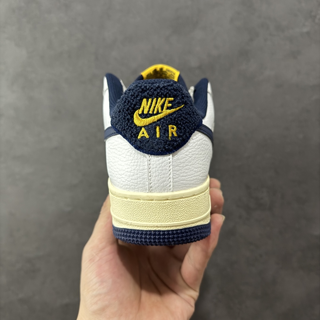 图片[4]-【BG福利】Nike Air Force 1 Low 空军一号经典板鞋 DO5220-141 原楦头原纸板 打造纯正空军版型 专注外贸渠道 全掌内置蜂窝气垫 原盒配件 原厂中底钢印、拉帮完美 尺码：36 36.5 37.5 38 38.5 39 40 40.5 41 42 42.5 43 44 44.5 45-选品中心