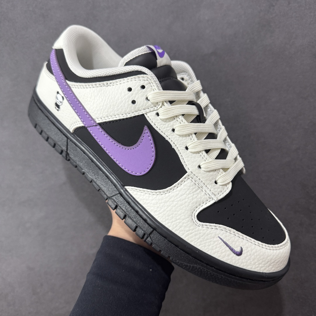 图片[3]-【定制版】海外爆款限量发售！高端定制Nike SB Dunk Low “暴力熊联名—奶白黑紫钩”高端定制 低帮休闲板鞋 定制鞋盒 大厂纯原品质出货 超高清洁度 皮料切割干净无任何毛边 细节完美 货号：FX1588-310 尺码：36 36.5 37.5 38 38.5 39 40 40.5 41 42 42.5 43 44 44.5 45-选品中心