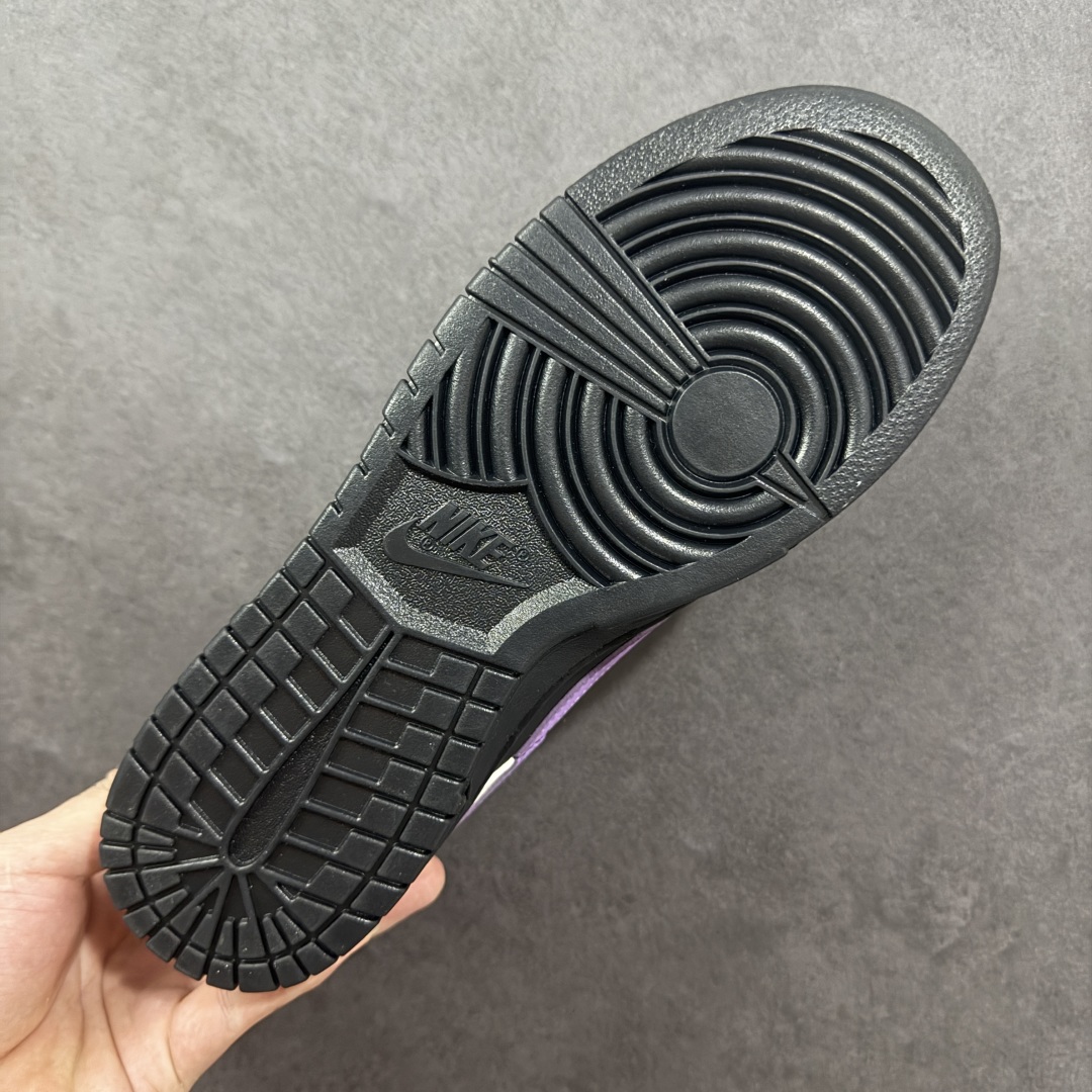 图片[9]-【定制版】海外爆款限量发售！高端定制Nike SB Dunk Low “暴力熊联名—奶白黑紫钩”高端定制 低帮休闲板鞋 定制鞋盒 大厂纯原品质出货 超高清洁度 皮料切割干净无任何毛边 细节完美 货号：FX1588-310 尺码：36 36.5 37.5 38 38.5 39 40 40.5 41 42 42.5 43 44 44.5 45-选品中心