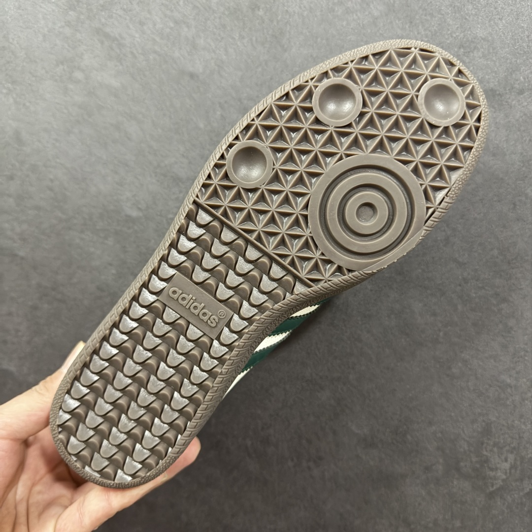 图片[9]-【定制版】adidas originals Samba OG x GUCCI 绿白 桑巴舞系列复古经典轻便板鞋 此款以简约大方的造型设计 给人以随性休闲的时尚格调 穿着舒适轻便，运动灵活自如 满足日常个性穿搭 货号：GJ75804 尺码：36 36.5 37 38 38.5 39 40 40.5 41 42 42.5 43 44 44.5 45-选品中心