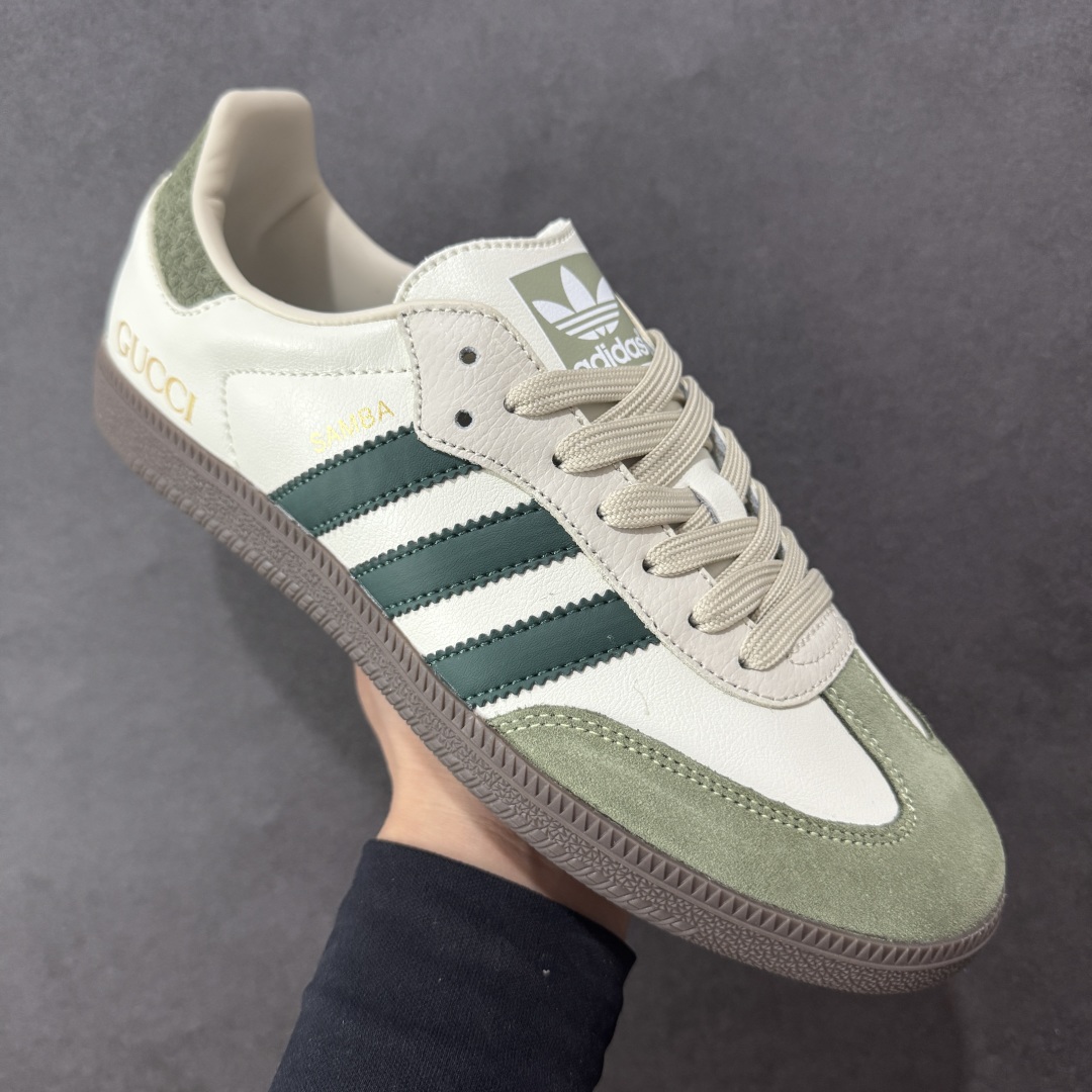 图片[3]-【定制版】adidas originals Samba OG x GUCCI 绿白 桑巴舞系列复古经典轻便板鞋 此款以简约大方的造型设计 给人以随性休闲的时尚格调 穿着舒适轻便，运动灵活自如 满足日常个性穿搭 货号：GJ75804 尺码：36 36.5 37 38 38.5 39 40 40.5 41 42 42.5 43 44 44.5 45-选品中心