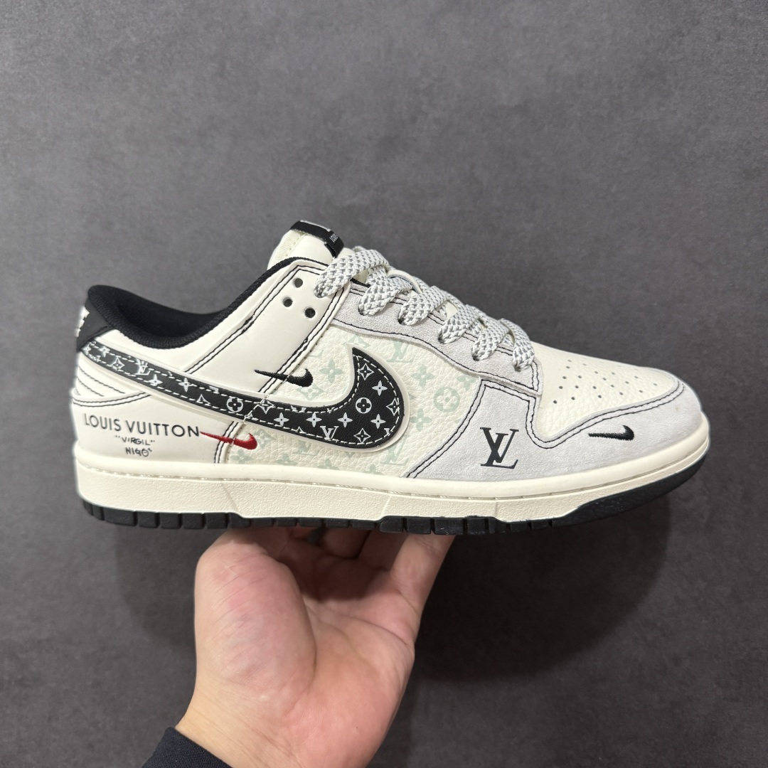 【定制版】Nike SB Dunk Low LV联名 黑勾印花 周年高端定制 低帮休闲板鞋  #定制鞋盒 大厂纯原品质出货 超高清洁度 皮料切割干净无任何毛边 细节完美   货号:YX5066-365 尺码:36 36.5 37.5 38 38.5 39 40 40.5 41 42 42.5 43 44 44.5 45-选品中心