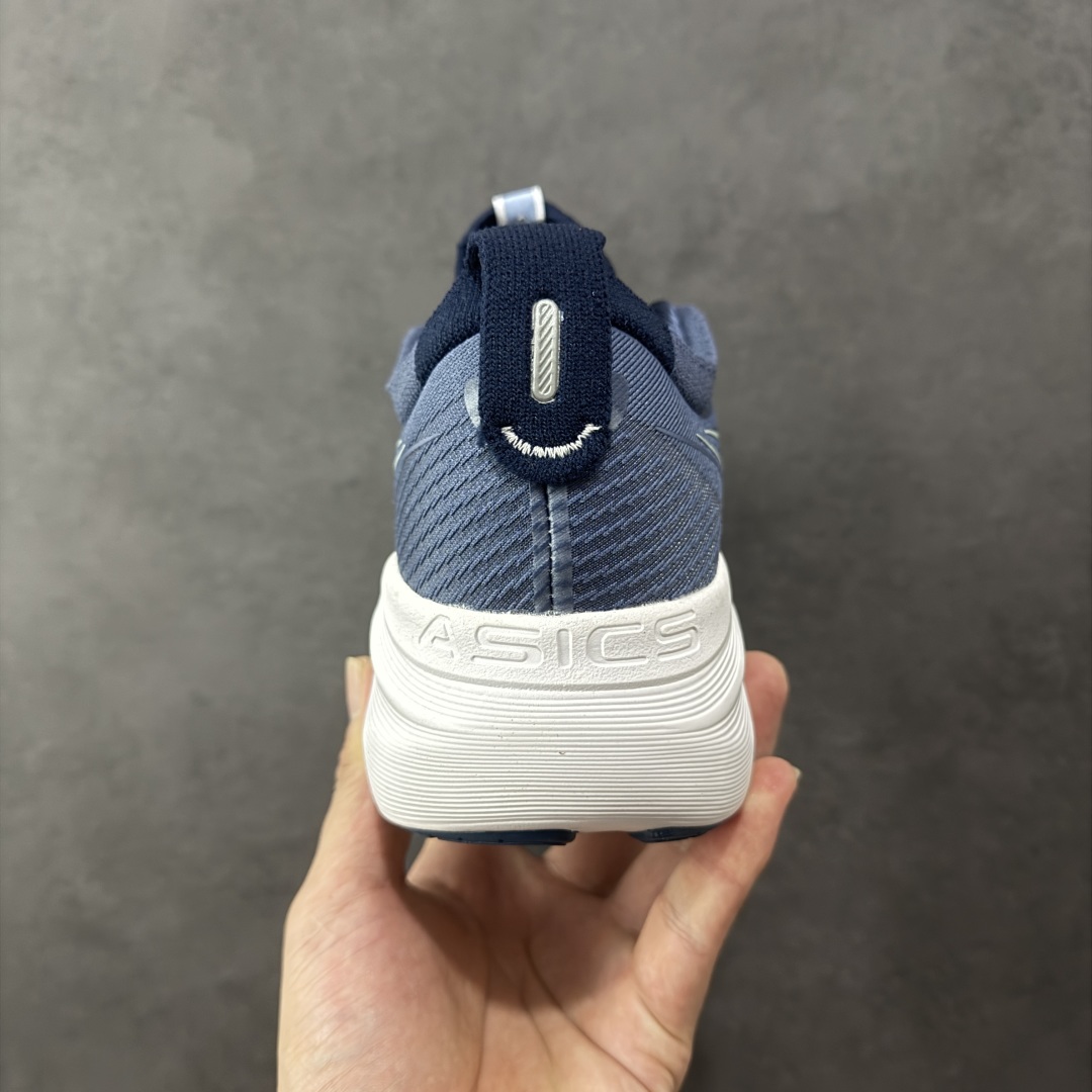 
Asics GEL-Nimbus 27 亚瑟士缓震跑鞋 
近年复古风潮的势头很旺 ASICS一直坚信保