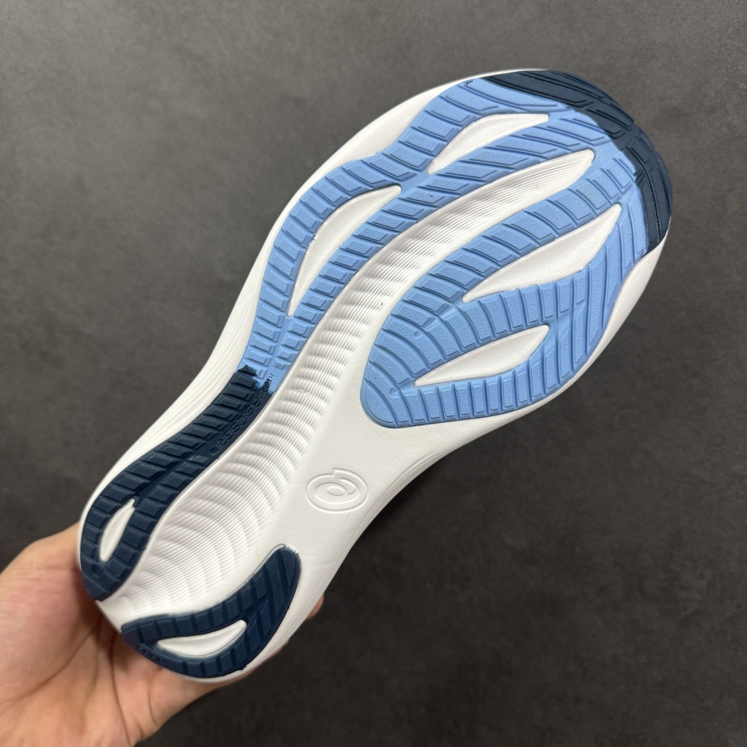 
Asics GEL-Nimbus 27 亚瑟士缓震跑鞋 
近年复古风潮的势头很旺 ASICS一直坚信保