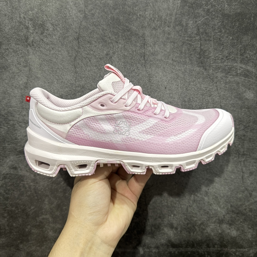 【PZ版本】On昂跑 x LOEWE罗意威 Cloudventure 织物 跑步 户外轻便百搭系带 减震 低帮 运动休闲鞋 采用工程飞织网布组合再生聚酯纤维鞋面材质搭载独家隐藏速度中板 镂空CloudTec科技 泡棉缓震中底 黑科技跑出圈的时尚运动新宠 尺码:36 37 38 39 40 41 42 43 44 45-选品中心