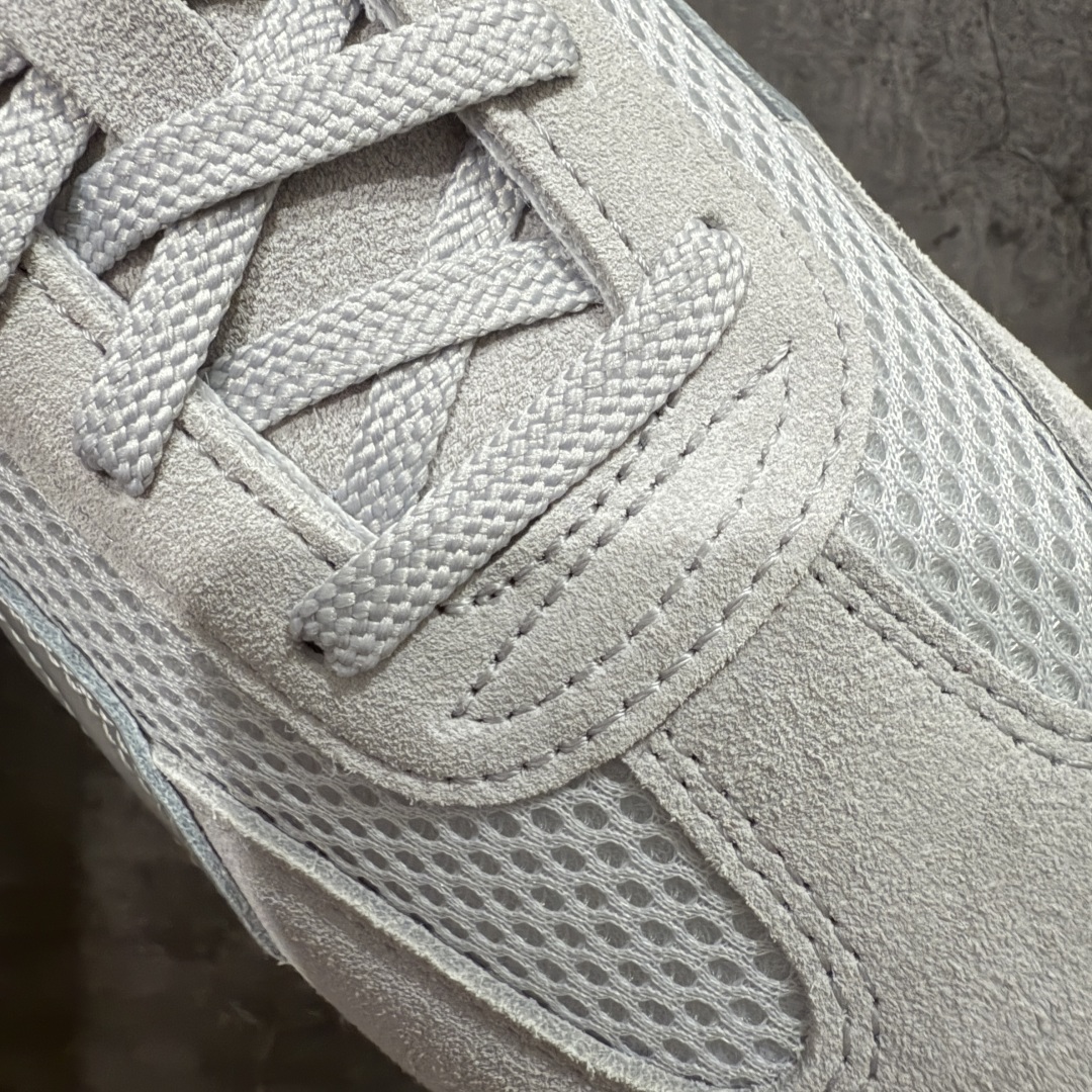 图片[6]-【CS纯原版】Puma Speedcat OG Sparco 彪马罗马阿莫尔系列 复古运动休闲赛车跑鞋 灰银 市场第一梯队品质 版型 细节 烫金走线 完全碾压市场任意版本 欢迎对比🆚 工厂耗时3个月开发 原装档案原数据纸版楦型 采用固色翻毛皮鞋面材质(正确二次成型\’猛帮\’成型工艺🆚区别市面版本!!) 外置原数据开发轻量耐磨橡胶大底💪🏻 全球知名运动品牌PUMA宝马赛车系列 融合了宝马车队的标志性配色 以趣味十足又前卫复古的设计引领潮流 将赛道精神融入街头时尚 开启前卫竞速之旅 主打前卫复古风 Roma鞋款的鞋侧以复古的流线造型 缀以宝马经典Logo 巧妙吸睛 而Speedcat鞋款以亮眼三色条纹元素缀以舒适鞋面 赋予了独特的个性美学 演绎赛车的无尽能量 货号：403902-02 尺码：35-45-选品中心