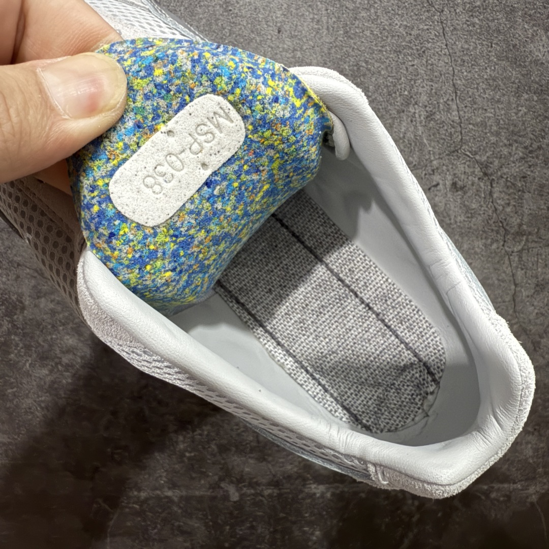 图片[9]-【CS纯原版】Puma Speedcat OG Sparco 彪马罗马阿莫尔系列 复古运动休闲赛车跑鞋 灰银 市场第一梯队品质 版型 细节 烫金走线 完全碾压市场任意版本 欢迎对比🆚 工厂耗时3个月开发 原装档案原数据纸版楦型 采用固色翻毛皮鞋面材质(正确二次成型\’猛帮\’成型工艺🆚区别市面版本!!) 外置原数据开发轻量耐磨橡胶大底💪🏻 全球知名运动品牌PUMA宝马赛车系列 融合了宝马车队的标志性配色 以趣味十足又前卫复古的设计引领潮流 将赛道精神融入街头时尚 开启前卫竞速之旅 主打前卫复古风 Roma鞋款的鞋侧以复古的流线造型 缀以宝马经典Logo 巧妙吸睛 而Speedcat鞋款以亮眼三色条纹元素缀以舒适鞋面 赋予了独特的个性美学 演绎赛车的无尽能量 货号：403902-02 尺码：35-45-选品中心