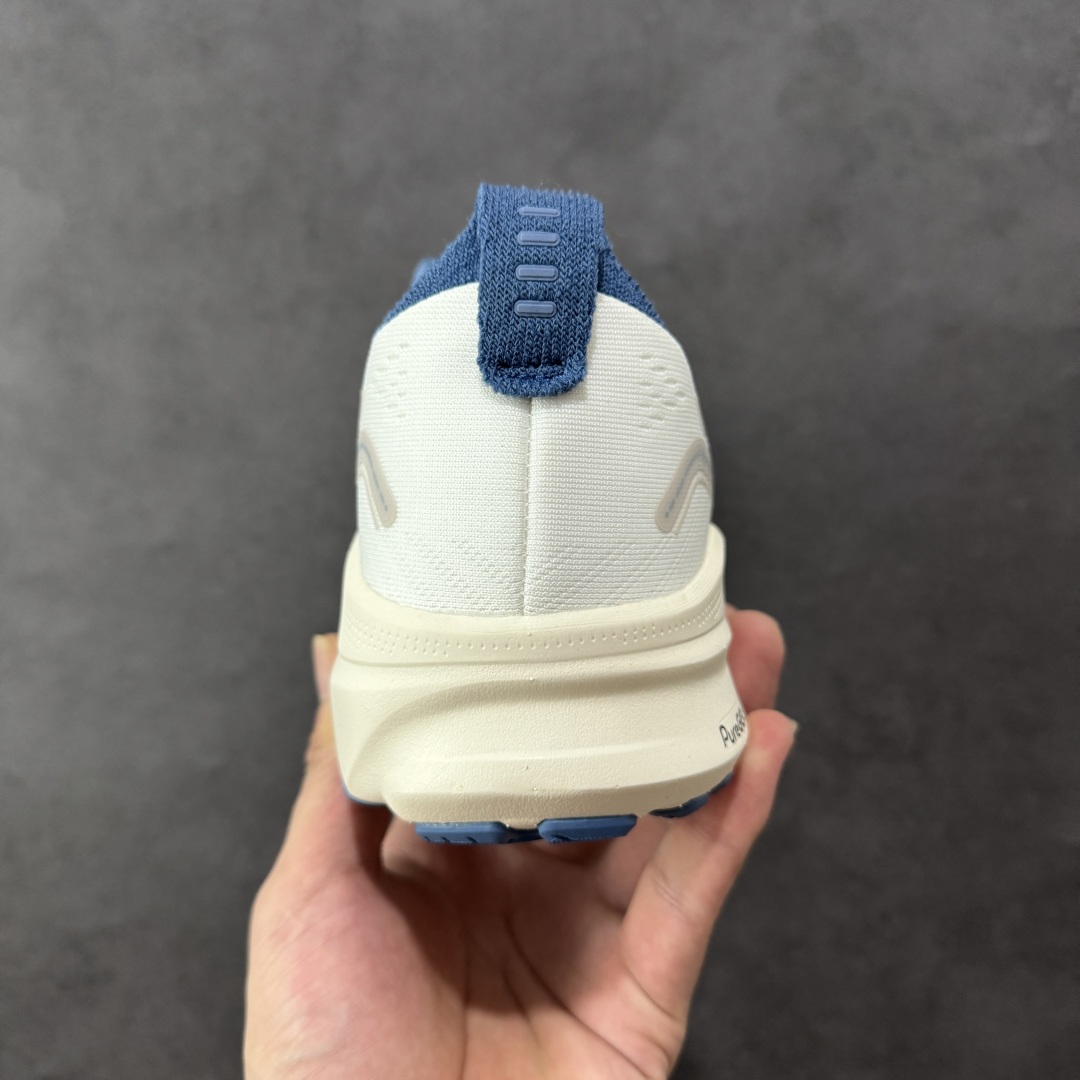 图片[4]-【公司级】Asics Gel-Kayano 32 亚瑟士卡亚诺32代低帮专业有氧超轻量休闲运动全能慢跑鞋 全球知名运动品牌ASICS正式推出新款GEL-KAYANO 32跑鞋，旨在通过全新稳定结构以提升产品可适性，满足跑者的足部稳定需求，让每一位跑者从起跑到结束都能够感受到焕然一新的稳定性与舒适性，从而帮助更多人找到身心平衡，获得自在舒适的健康生活方式。秉持着ASICS亚瑟士的设计哲学，全新一代GEL-KAYANO 32应运而生。为进一步升级产品的稳定性，GEL-KAYANO 采用了全新4D引导系统，通过内侧稳定装置提升可适性，满足足部稳定需求，帮助足弓迅速返回到平衡位置。作为基于生物力学研究打造的全新稳定结构，4D引导系统不仅提升了跑鞋对双脚的支撑性，它还将人体不同的运动状态纳入设计考量，帮助跑者在多种跑动强度下获得充足的稳定性和理想的舒适度。 尺码： 40 40.5 41.5 42 42.5 43.5 44 44.5 45-选品中心