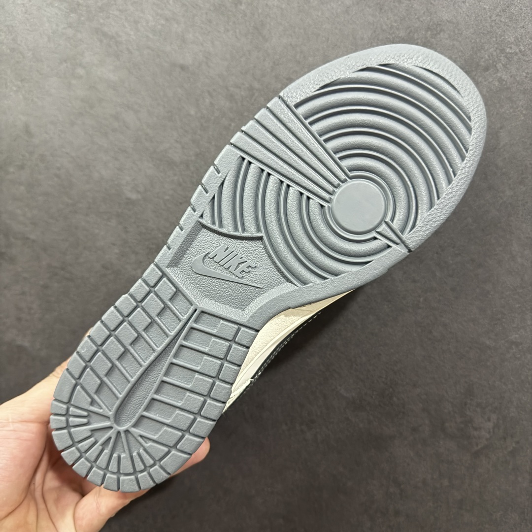 图片[9]-【定制版】Nike SB Dunk Low LV联名 花纹灰勾 周年高端定制 低帮休闲板鞋 YX5066-366 #定制鞋盒 大厂纯原品质出货 超高清洁度 皮料切割干净无任何毛边 细节完美 尺码：36 36.5 37.5 38 38.5 39 40 40.5 41 42 42.5 43 44 44.5 45-选品中心