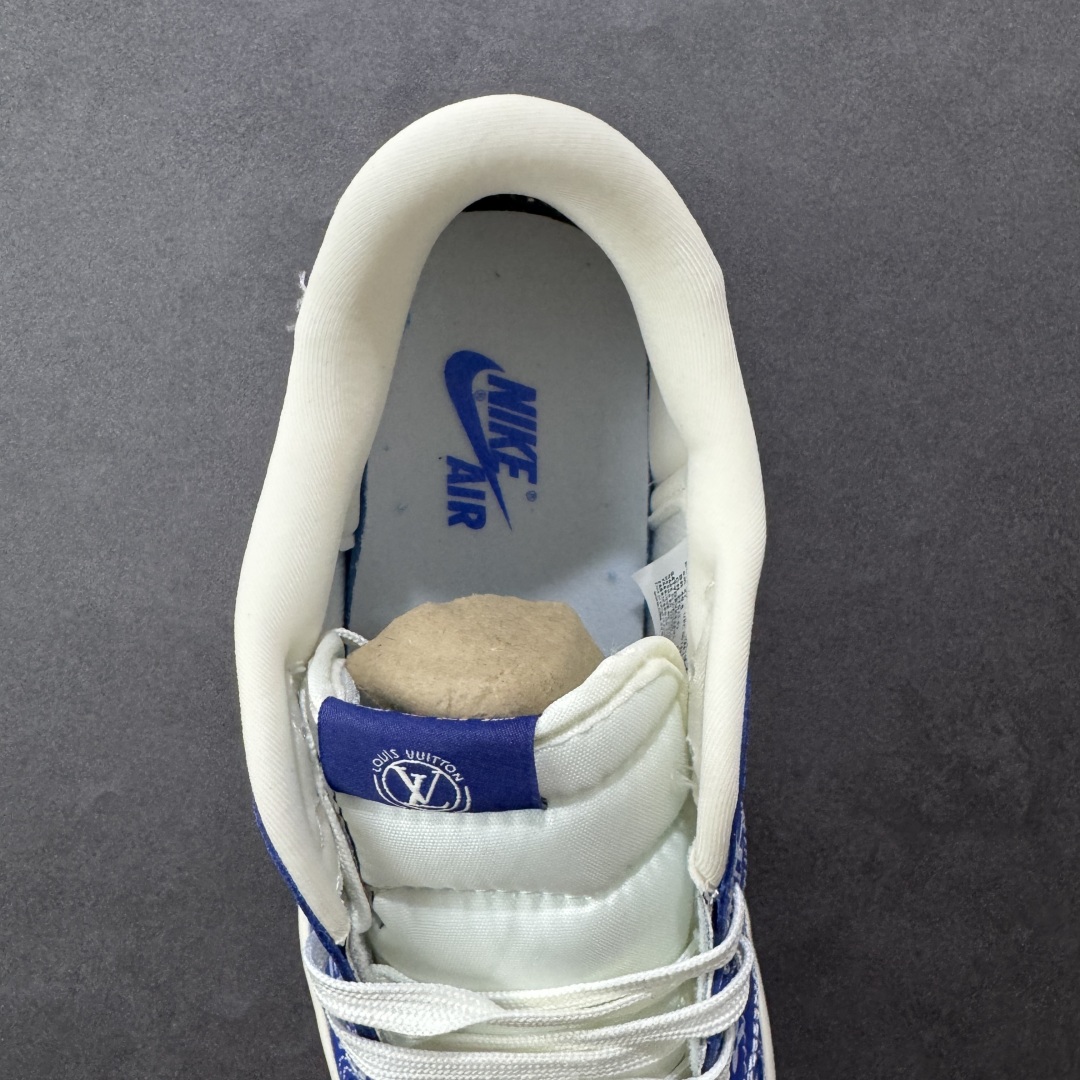 图片[7]-【定制版】Travis Scott x Fragment Design x Air Jordan 1 Low OG SP AJ1 乔1 LV联名 蓝色妖姬 低帮文化休闲板鞋 XQ1979-003 #多方联名合作融合了Travis Scott 独特的音乐风格，藤原浩个性的设计风格以及Jordan品牌的经典元素 使其成为一双具有独特身份和价值的鞋子 清新而立体的外观加上联名标识更突出了其独特身份 这种配色方案显示出活力和时尚感 在视觉上引人注目 鞋身的质感和细腻的细节处理使其显得高端而格调十足 这款“倒钩”联名是设计与创意完美结合 融合多方的个性风格是一款备受瞩目的潮流鞋款 尺码：36 36.5 37.5 38 38.5 39 40 40.5 41 42 42.5 43 44 44.5 45-选品中心
