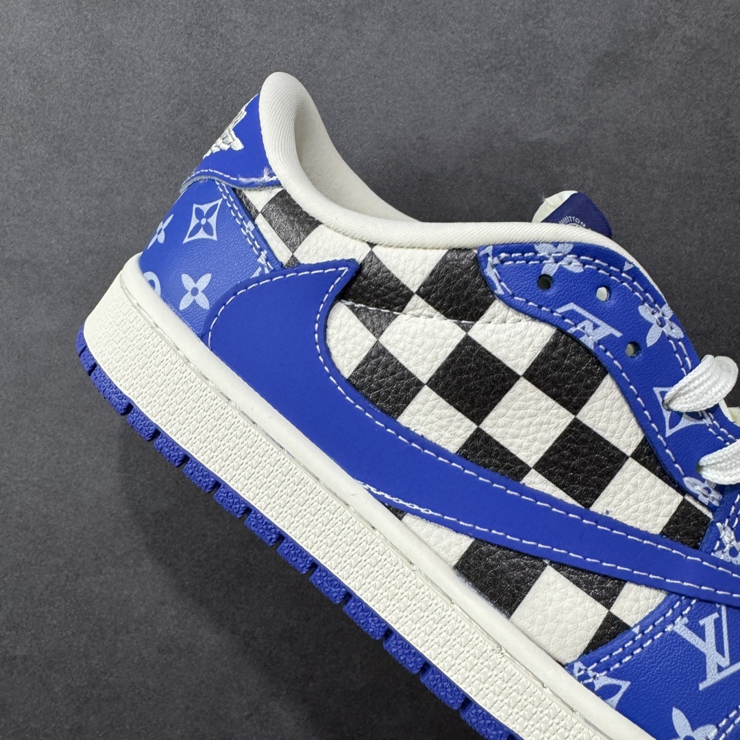 图片[6]-【定制版】Travis Scott x Fragment Design x Air Jordan 1 Low OG SP AJ1 乔1 LV联名 蓝色妖姬 低帮文化休闲板鞋 XQ1979-003 #多方联名合作融合了Travis Scott 独特的音乐风格，藤原浩个性的设计风格以及Jordan品牌的经典元素 使其成为一双具有独特身份和价值的鞋子 清新而立体的外观加上联名标识更突出了其独特身份 这种配色方案显示出活力和时尚感 在视觉上引人注目 鞋身的质感和细腻的细节处理使其显得高端而格调十足 这款“倒钩”联名是设计与创意完美结合 融合多方的个性风格是一款备受瞩目的潮流鞋款 尺码：36 36.5 37.5 38 38.5 39 40 40.5 41 42 42.5 43 44 44.5 45-选品中心