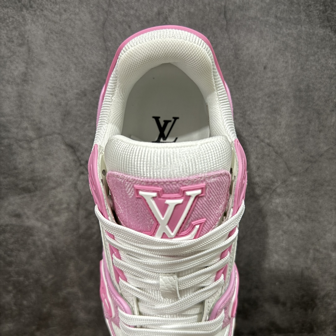 
LV Trainer系列高奢运动鞋 粉白牛仔
新款芯片顶级 潮人必备单品
同步ZP官网空胶工艺  
鞋
