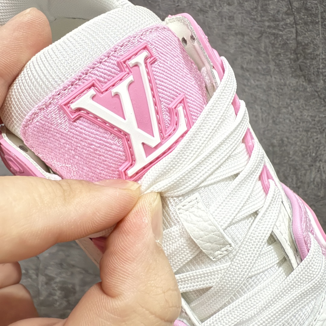 
LV Trainer系列高奢运动鞋 粉白牛仔
新款芯片顶级 潮人必备单品
同步ZP官网空胶工艺  
鞋