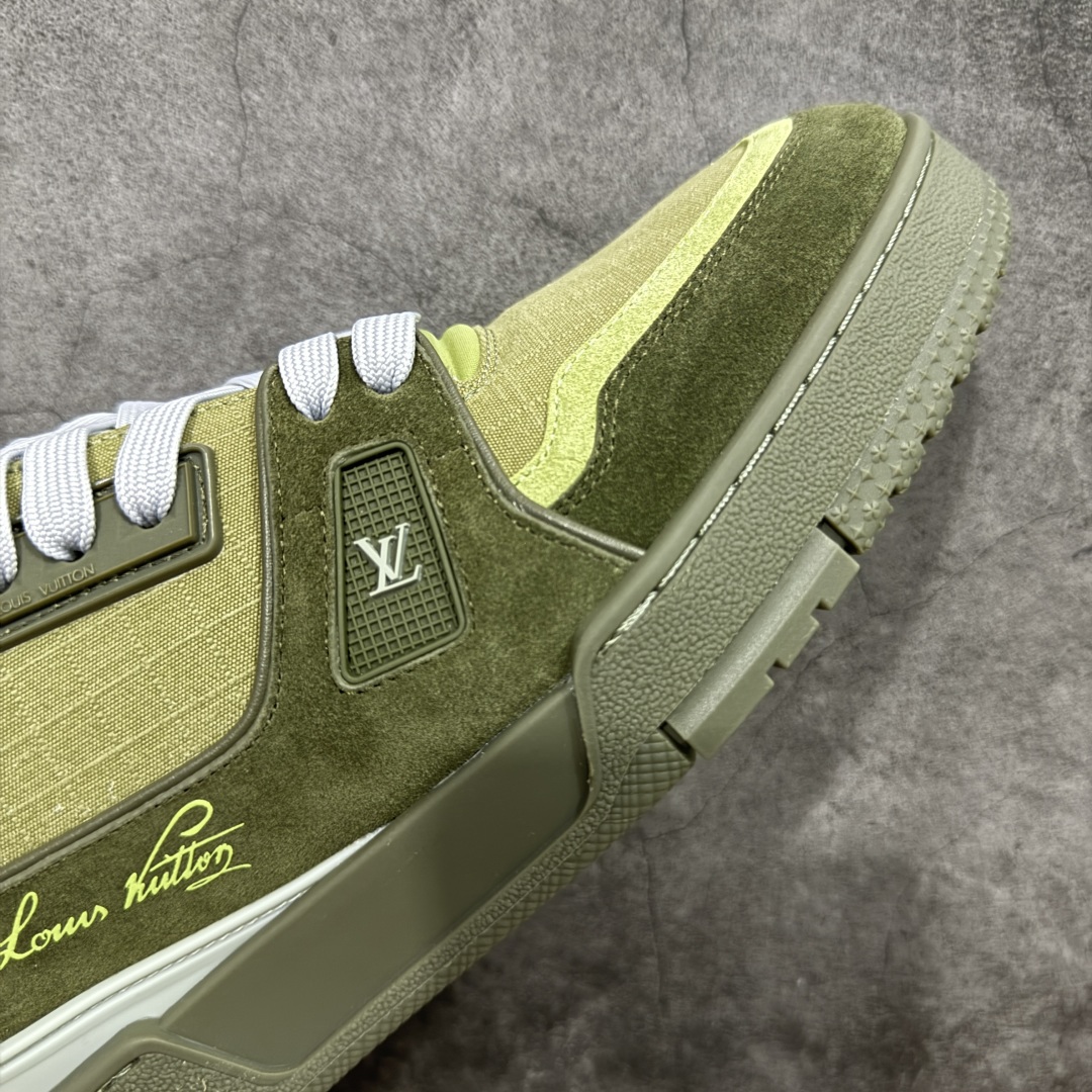 
LV Trainer系列高奢运动鞋 绿色
新款芯片顶级 潮人必备单品
同步ZP官网空胶工艺  
鞋舌、