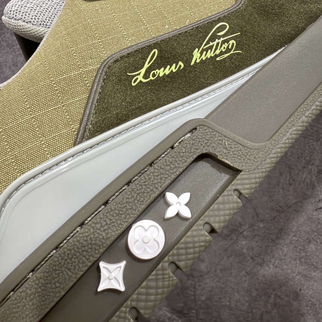 
LV Trainer系列高奢运动鞋 绿色
新款芯片顶级 潮人必备单品
同步ZP官网空胶工艺  
鞋舌、
