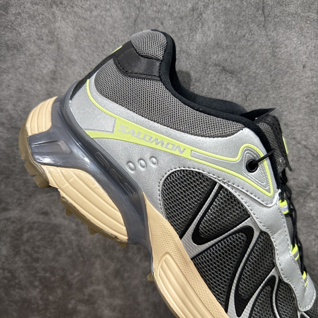 图片[7]-【666版本】SALOMON 萨洛蒙 XT-WHISPER 舒适百搭耐磨轻便低帮 休闲越野训练城市通勤跑步鞋 男女同款 棕银色 纯原外贸平台特供订单 耗时半年巨作 #全套原纸板楦头开发 #原厂特供网布配套加持 #确保原汁原味 完美呈现版型 #原档数据独家私模五层组合大底 #男女鞋同步官方开发至46 #原装Ortholite轻量化鞋垫 #中底布带钢印编号 原厂TPU锁扣 #进口港宝加持 后跟自然饱满 还原公司包裹性 #鞋面采用SENSIFT贴合技术 #全方位贴合包裹脚型 #鞋跟部鞋底牵引设计 #提供强大的抓地性能 #更适应野外崎岖不平的道路 #基于 SALOMON 初代 XT 鞋身造型并搭载 4D ADVANCED CHASSIS™ 大底打造而成 为这款 XT-WHISPER 带来了多项足部控制与保护等功能性 如在运动过程中控制左右晃动的过程而提高稳定性、改善长途越野过程中足中到足尖的过渡、提高感知岩石的精确度以抵抗尖锐物体对脚底的伤害以及采用动态缓冲来增强穿着舒适感 从而减轻疲劳感 使 XT-WHISPER 成为一双舒适且安全的户外之履 货号：477611 尺码：36 36.5 37.5 38 38.5 39 40 40.5 41 42 42.5 43 44 45 46-选品中心