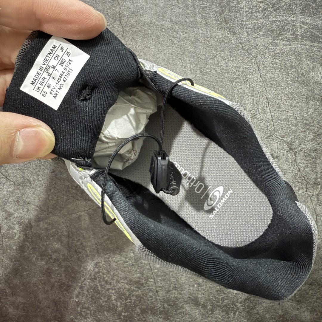 图片[7]-【666版本】SALOMON 萨洛蒙 XT-WHISPER 舒适百搭耐磨轻便低帮 休闲越野训练城市通勤跑步鞋 男女同款 棕银色 纯原外贸平台特供订单 耗时半年巨作 #全套原纸板楦头开发 #原厂特供网布配套加持 #确保原汁原味 完美呈现版型 #原档数据独家私模五层组合大底 #男女鞋同步官方开发至46 #原装Ortholite轻量化鞋垫 #中底布带钢印编号 原厂TPU锁扣 #进口港宝加持 后跟自然饱满 还原公司包裹性 #鞋面采用SENSIFT贴合技术 #全方位贴合包裹脚型 #鞋跟部鞋底牵引设计 #提供强大的抓地性能 #更适应野外崎岖不平的道路 #基于 SALOMON 初代 XT 鞋身造型并搭载 4D ADVANCED CHASSIS™ 大底打造而成 为这款 XT-WHISPER 带来了多项足部控制与保护等功能性 如在运动过程中控制左右晃动的过程而提高稳定性、改善长途越野过程中足中到足尖的过渡、提高感知岩石的精确度以抵抗尖锐物体对脚底的伤害以及采用动态缓冲来增强穿着舒适感 从而减轻疲劳感 使 XT-WHISPER 成为一双舒适且安全的户外之履 货号：477611 尺码：36 36.5 37.5 38 38.5 39 40 40.5 41 42 42.5 43 44 45 46-选品中心