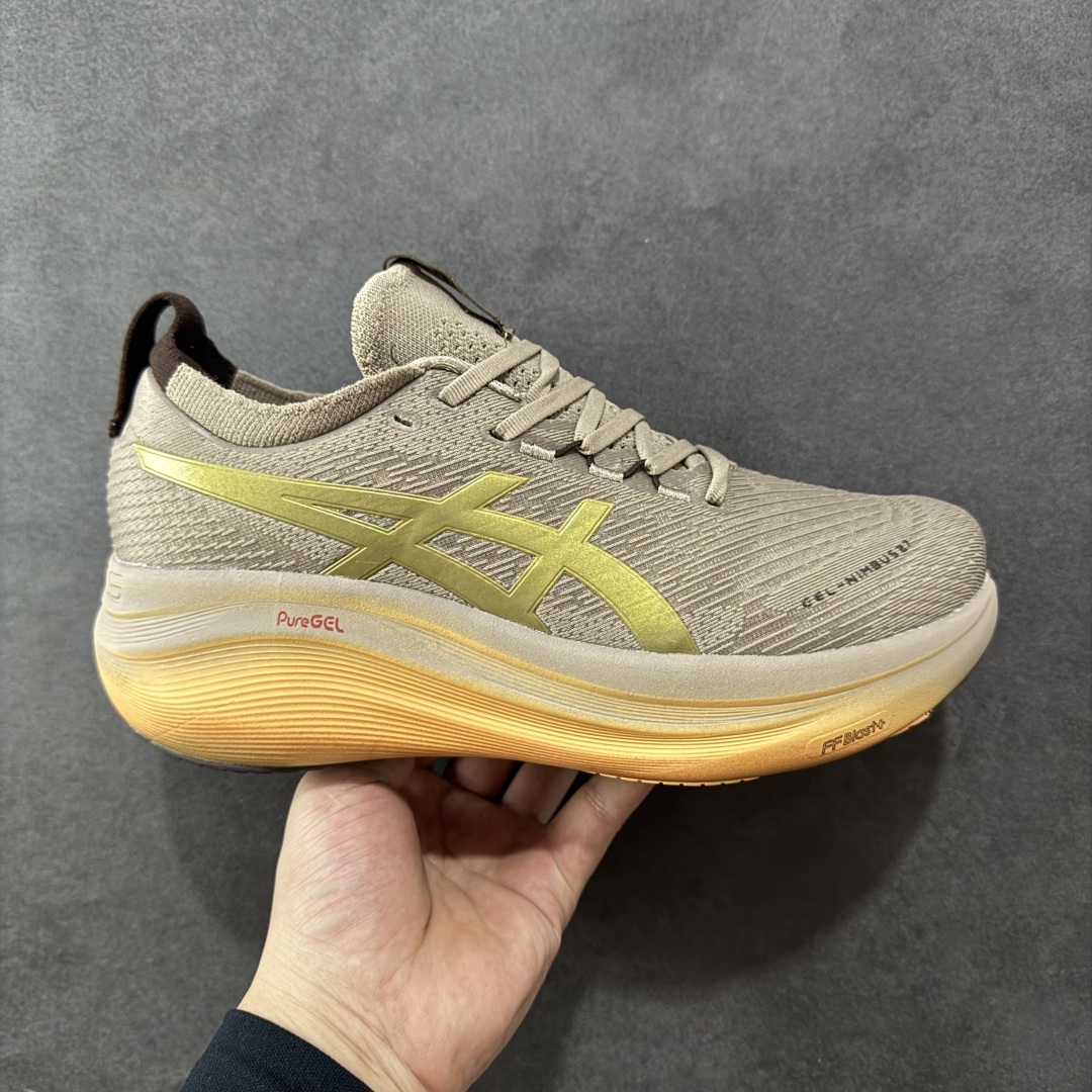 【公司级】Asics GEL-Nimbus 27 亚瑟士缓震跑鞋 近年复古风潮的势头很旺 ASICS一直坚信保持身体的健康与活力是打造健康快乐的生活方式的最佳途径 ASICS为复古鞋型注入新设计 为玩家的街头穿搭提供了更多可能 GEL-NIMBUSTM9运动鞋最初是为中立和仰卧跑步者设计的长距离训练器 采用原始材料和关键细节重新设计 其Y2K时代的工业外观也被大胆的对比和色块所抵消 尺码：36 36.5 37.5 38 38.5 39 40 40.5 41.5 42 42.5 43.5 44 44.5 45 46-选品中心
