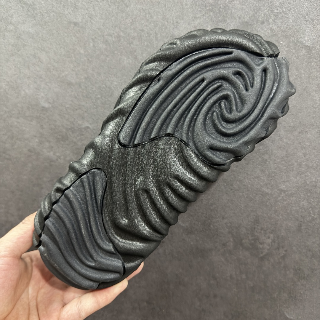 图片[9]-【小盒版】Salehe Bembury x Crocs Polle x Clog 卡骆驰指纹 莞产盒装卡骆驰指纹系列 美国休闲鞋履品牌·卡骆驰联乘新晋国际知名鞋类设计师Salehe Bembury x Crocs Pollex Clog 指纹式脊骨系列夏日沙滩室内外穿搭休闲涉水洞洞鞋凉拖鞋经典logo，活力十足；洞洞设计，使湿气排出，干爽舒适。轻盈舒适，缓 沖冲充满弹性；鞋底防滑耐磨 尺码：M4/W6=36-37(22cm) M5/W7=37-38(23cm) M6/W8=38-39(24cm) M7/W9=39-40(25cm) M8/W10=41-42(26cm) M9/W11=42-43(27cm) M10/W12=43-44(28cm) M11/W13=45-46(29cm)-选品中心