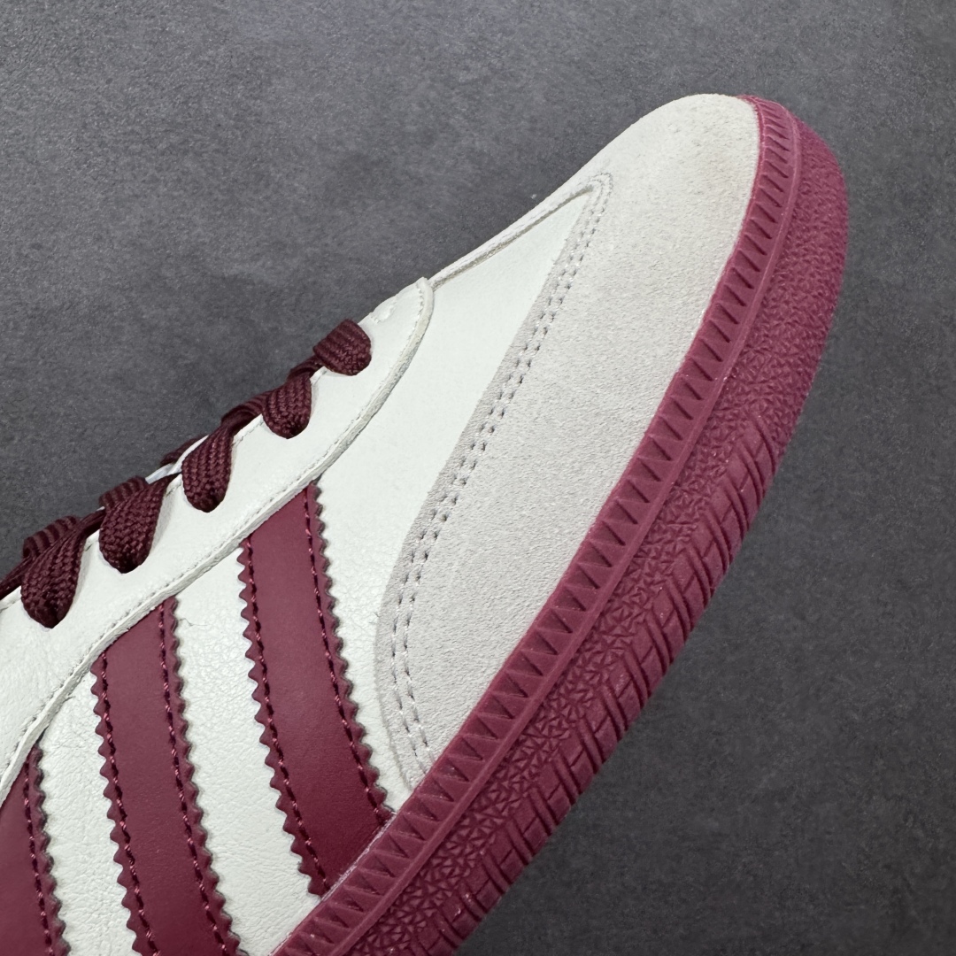 图片[5]-【定制版】adidas originals Samba OG x Supreme 灰红 桑巴舞系列复古经典轻便板鞋 此款以简约大方的造型设计 给人以随性休闲的时尚格调 穿着舒适轻便，运动灵活自如 满足日常个性穿搭 货号：GJ75813 尺码：36 36.5 37 38 38.5 39 40 40.5 41 42 42.5 43 44 44.5 45-选品中心