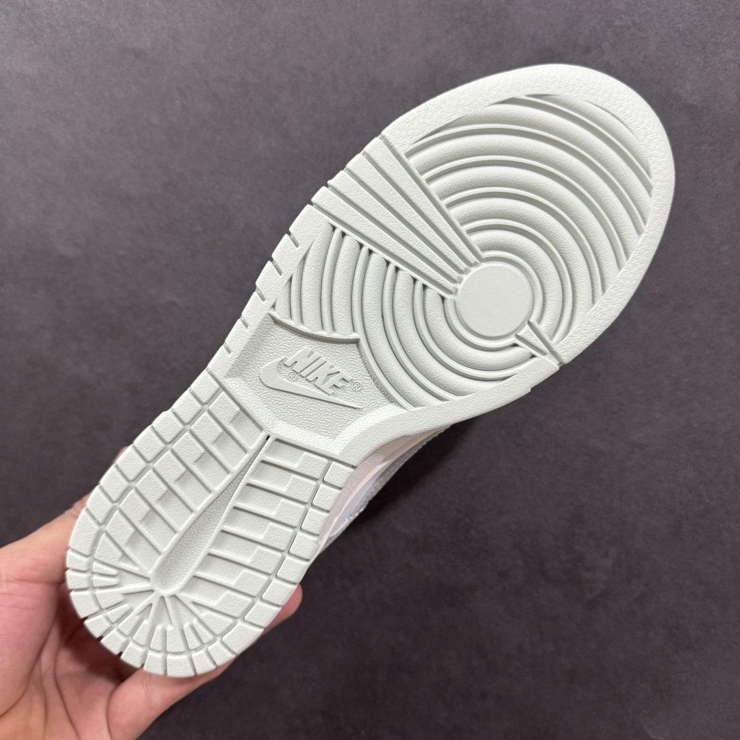 图片[9]-【YC纯原】Nike Dunk Low 烟灰绿 此款以简约大方的造型设计，给人以随性休闲的时尚格调，穿着舒适轻便，运动灵活自如，满足日常个性穿搭。 货号： FB9109-124 尺码： 35.5 36 36.5 37.5 38 38.5 39 40 40.5 41 42 42.5 43 44-选品中心