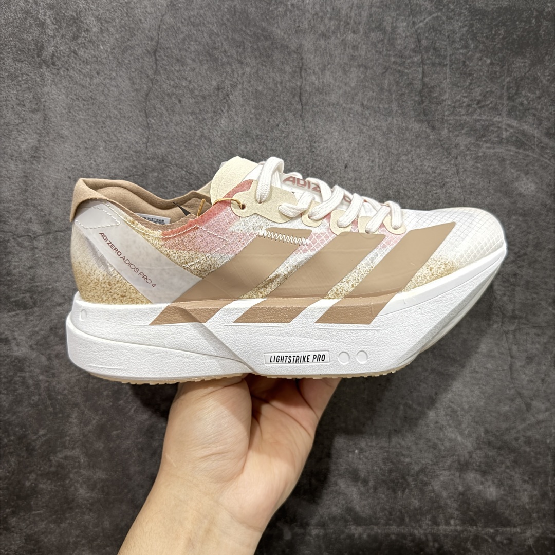 【HD真碳组合底版】 AD Adizero Adios Pro 4M 轻盈跑鞋耐磨减震专业跑步鞋 市场最正确版 组合大底 真碳柱 冲向目标,一路向前,不断挑战和突破自我 无论是平时训练还是马拉松,让这款adidas跑步鞋伴你畅快开跑 兼具舒适性和结构感,搭载Lightstrike科技,为步伐注入活力 货号:JR6359 尺码:36 36.5 37.5 38 38.5 39 40-选品中心