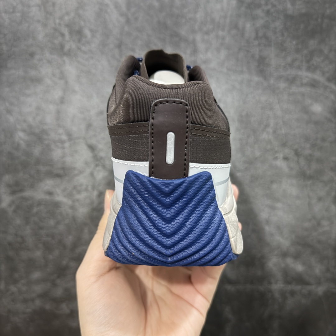 图片[4]-【纯原版】DESCENTE Terrain D 迪桑特舒适柔软防滑耐磨低帮生活休闲鞋 DESCENTE（迪桑特）创立于1935年，品牌名取自法语词汇，意为“滑降”。品牌箭头标识代表滑雪的三种技术“高速直线滑行”、“穿越”和“侧滑”，也寓意品牌在打造高端专业运动产品中不断追求完美的创新精神，致力于成为中国高端专业滑雪、综训、女子、铁人三项、高尔夫的第一品牌。 尺码：36 36.5 37 38 38.5 39 40 40.5 41 42 42.5 43 44 44.5 45-选品中心