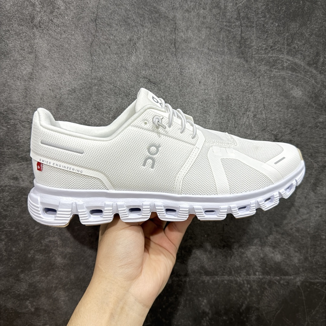 【PE版本】On 昂跑训练鞋Cloud 6代 新品男女同款缓震徒步鞋厚底增高运动老爹鞋 云模块高弹eva十橡胶组合,缓震回弹双效合一,抓地力及耐磨性兼备原装进口织物鞋面,厚实兼备透气性,同步原版高频压印及压胶处理,3m反光加持缓震性能提升:cloudtilt 2.0采用了先进的缓震技术,能够有效减少跑步时对关节的冲击,保护运动者的健康。其独特的缓震系统设计能够提供稳定的支撑,确保跑者在跑道上尽情释放潜能。 这款运动鞋注重透气性和舒适性,采用轻盈透气的材料,确保双脚在奔跑中感受自由和快感。紧密贴合脚型的设计,提供稳定的支撑,让跑者在奔跑中更加自如。 尺码:36 36.5 37 38 38.5 39 40 40.5 41 42 42.5 43 44 44.5 45-选品中心