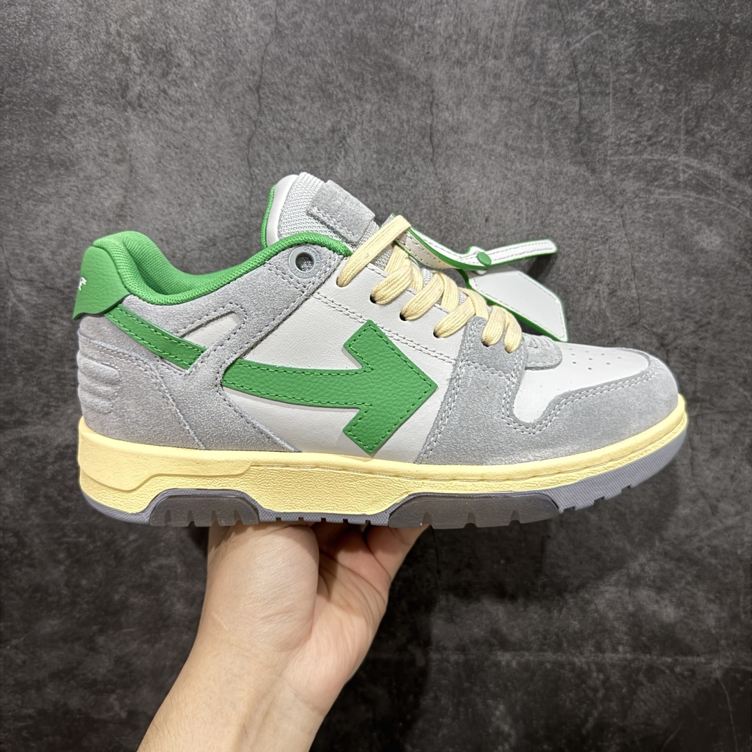 【纯原版】OFF-WHITE Out Of Office OW低帮时尚板鞋 米灰绿 杨幂同款 由经典配色打造 箭头符号、ZipTie 标签、1ogo印花等经典元素皆在此呈现 让人一眼明了 Off-White 的潮流身份 单品以黑白配色皮质制成 饰有品牌标志性 zip Tie 束线带吊牌 侧面饰有 Arrows 图案 展现出品牌对街头风格的偏爱 原厂原档案开发 原盒原标原厂头层皮料 官方原版设计 做工细节全方位对比原鞋 尺码:36 37 38 39 40 41 42 43 44 45 46 47-选品中心
