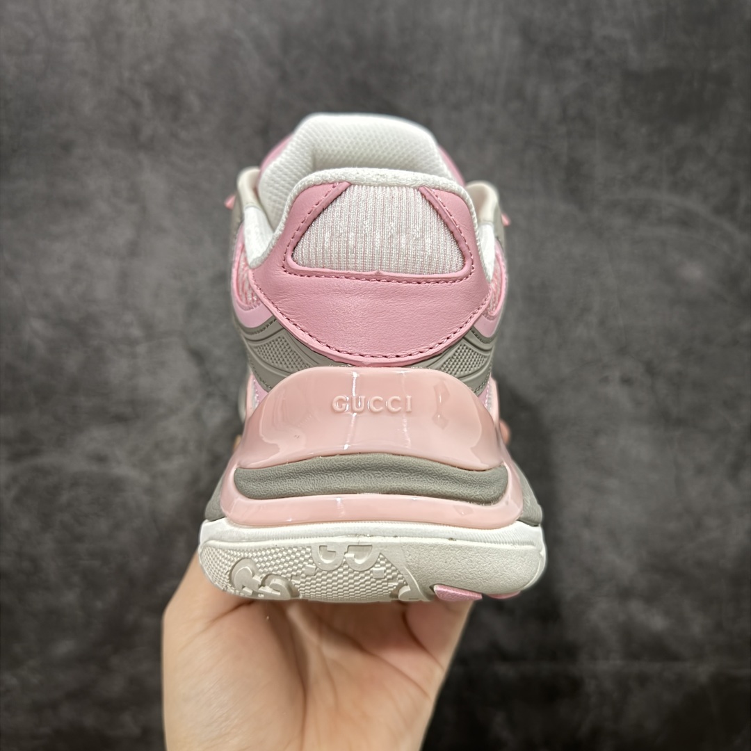 图片[4]-【广东纯原版本】GUCCI 古驰皮革圆头抽绳低帮生活休闲运动鞋 Gucci（古驰）是源于意大利的时装奢饰品牌，是全球奢侈品品牌之一。由古驰奥•古驰在1921年于意大利佛罗伦萨创办。古驰的严品包括时装、皮具、皮鞋、手表、领带、丝巾、香水、家居用品及宠物用品等，借由其独特的创意和革新，以及精湛的意大利工艺闻名于世。GUCCl品牌时装一向以高档、豪华、性感而闻名于世，以“身份与财富之象征”品牌形象成为富有上流社会的消费宠儿。古驰—-永恒而经典并深受明星们的青睐，品牌灵感源自演员，公主和名媛等杰出女性。 尺码：36 37 38 39 40 41 42 43 44 45-选品中心