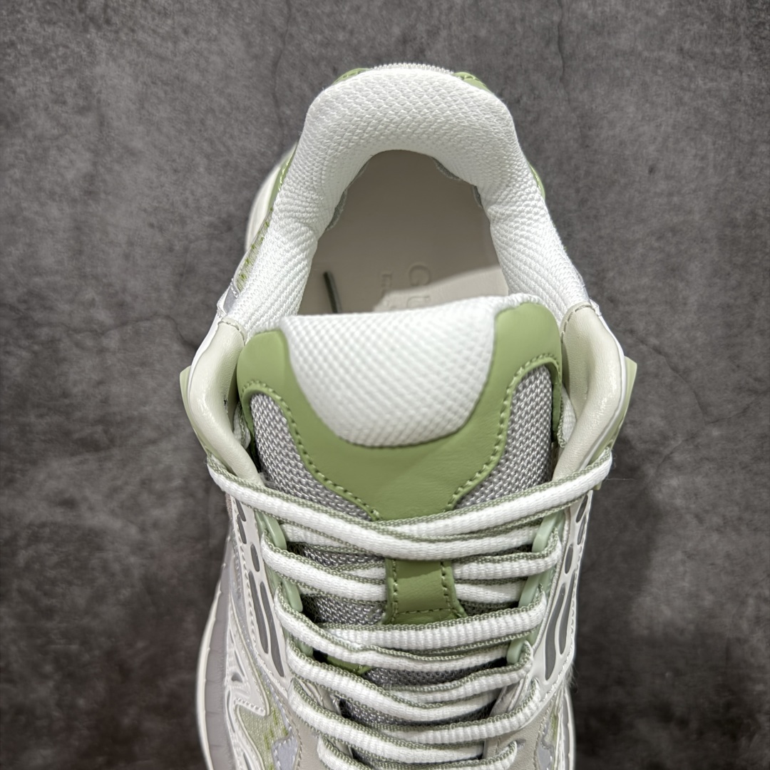 图片[8]-【广东纯原版本】GUCCI 古驰皮革圆头抽绳低帮生活休闲运动鞋 Gucci（古驰）是源于意大利的时装奢饰品牌，是全球奢侈品品牌之一。由古驰奥•古驰在1921年于意大利佛罗伦萨创办。古驰的严品包括时装、皮具、皮鞋、手表、领带、丝巾、香水、家居用品及宠物用品等，借由其独特的创意和革新，以及精湛的意大利工艺闻名于世。GUCCl品牌时装一向以高档、豪华、性感而闻名于世，以“身份与财富之象征”品牌形象成为富有上流社会的消费宠儿。古驰—-永恒而经典并深受明星们的青睐，品牌灵感源自演员，公主和名媛等杰出女性。 尺码：36 37 38 39 40 41 42 43 44 45-选品中心