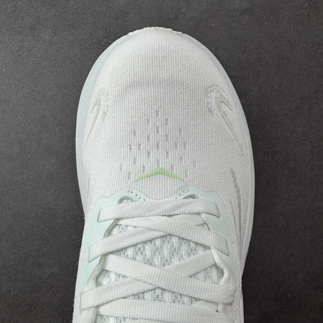 
【纯原版】HOKA ONE ONE Clifton 克里夫顿10代专业性能减震公路跑步鞋 

轻盈透气