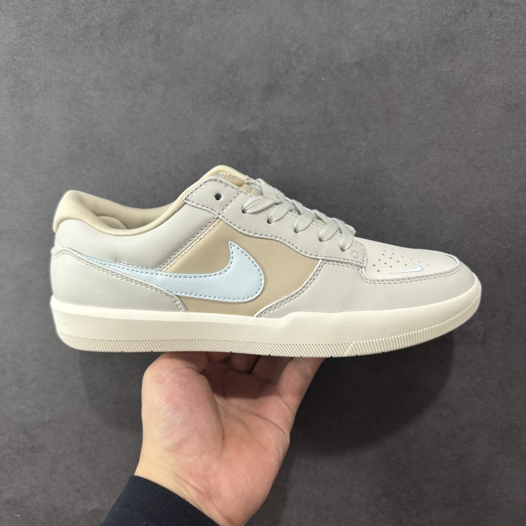 【纯原版】NK SB Force 58 Prml 空军58系列低帮休闲运动滑板板鞋 DV5476-003 市面最高版出货 区别市场通货便宜版本 质感细节 中底鞋垫都不一样 欢迎对比 鞋面由帆布和麂皮拼接 层次感丰富 搭配硫化外底 耐磨耐穿 鞋舌及中底后跟处饰有SB Logo 表明鞋款身份 采用包边设计 经久耐穿 硫化结构则有效提升灵活性 穿上这款全新推出的创意力作 助你耀动街头 尺码:35.5 36 36.5 37.5 38 38.5 39 40 40.5 41 42 42.5 43 44 45-选品中心