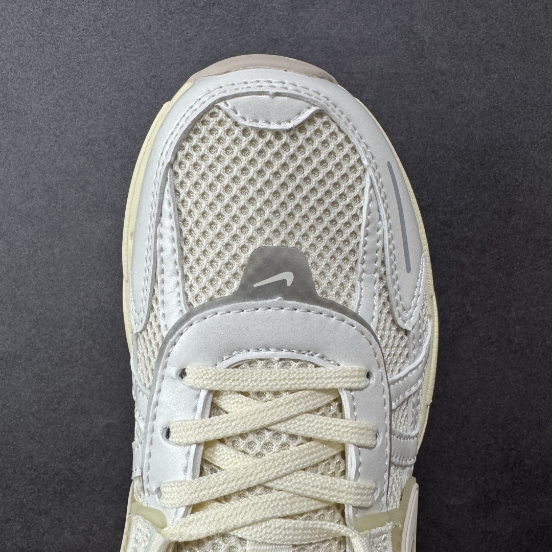 图片[8]-【公司级】NK V2k Runtekk 复古老爹鞋跑步鞋 HO1512-110 材质上使用大面积网眼 皮革 TPU 组成 支撑和透气性肯定不错 中底处由 Cushlon 泡绵打造 保证在压马路时可以提供优秀脚感 并通过一手做旧氧化效果突出复古感 中底造型很容易让大家联想到巴黎世家3XL 增高效果同样不能忽视 尺码：36-45-选品中心