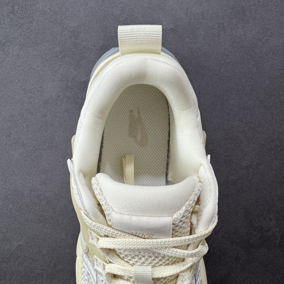 图片[7]-【公司级】NK V2k Runtekk 复古老爹鞋跑步鞋 HO1512-110 材质上使用大面积网眼 皮革 TPU 组成 支撑和透气性肯定不错 中底处由 Cushlon 泡绵打造 保证在压马路时可以提供优秀脚感 并通过一手做旧氧化效果突出复古感 中底造型很容易让大家联想到巴黎世家3XL 增高效果同样不能忽视 尺码：36-45-选品中心