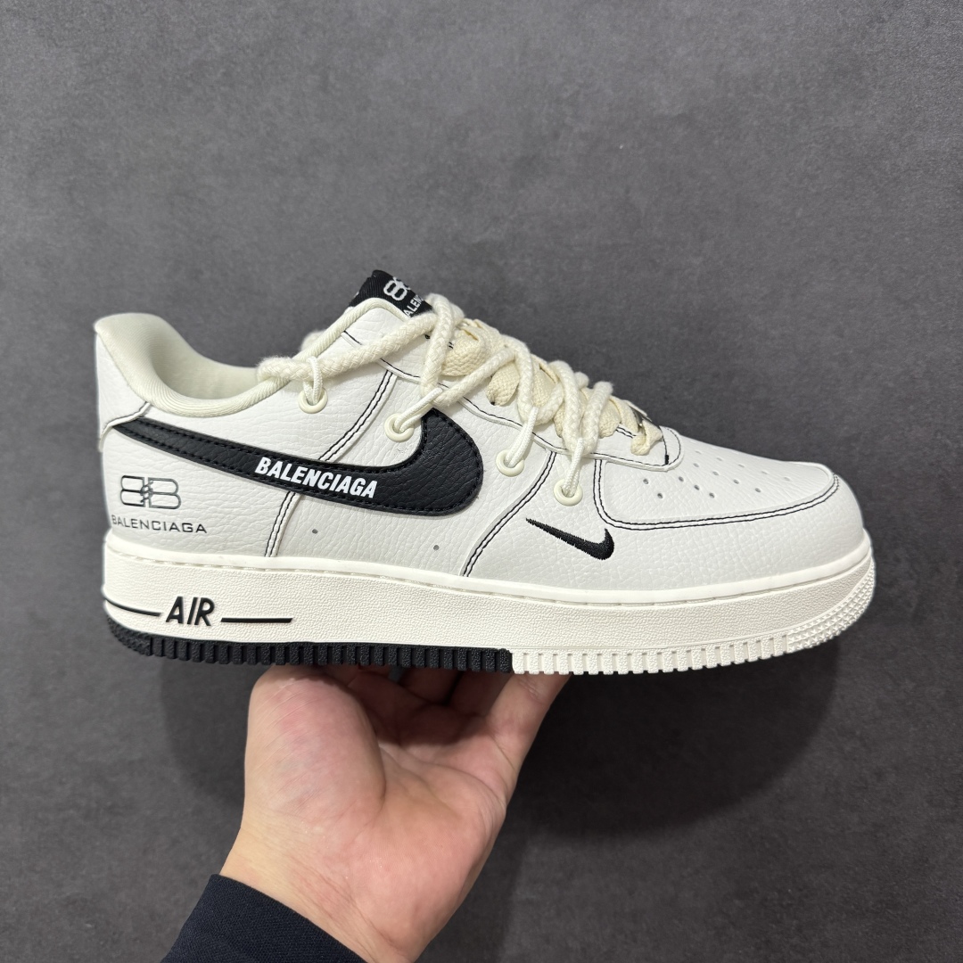 【定制版】Nike Air Force 1 Low 07 x Balenciaga 白黑绑带小钩 原楦头原纸板 打造纯正低帮空军版型 专注外贸渠道 全掌内置蜂窝气垫 原盒配件 原厂中底钢印、拉帮完美 货号:AM1588 019 尺码:36 36.5 37.5 38 38.5 39 40 40.5 41 42 42.5 43 44 44.5 45-选品中心