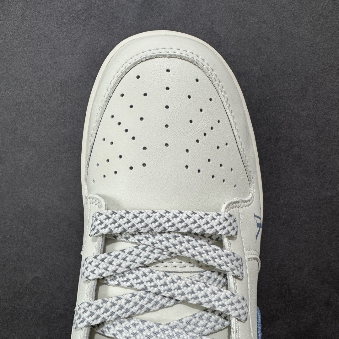 图片[8]-【定制版】Nike SB Dunk Low“ LV联名——夏季冰蓝红” 周年高端定制 低帮休闲板鞋 定制鞋盒 大厂纯原品质出货 超高清洁度 皮料切割干净无任何毛边 细节完美 货号：SM6668-101 尺码： 36 36.5 37.5 38 38.5 39 40 40.5 41 42 42.5 43 44 44.5 45-选品中心