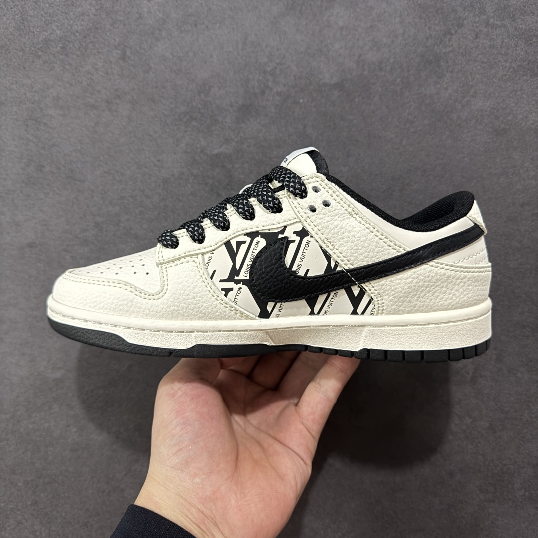 图片[2]-【定制版】Nike SB Dunk Low LV联名 印花米黑 高端定制 低帮休闲板鞋 QW5836-021  #定制鞋盒 大厂纯原品质出货 超高清洁度 皮料切割干净无任何毛边 细节完美   尺码：36 36.5 37.5 38 38.5 39 40 40.5 41 42 42.5 43 44 44.5 45-选品中心