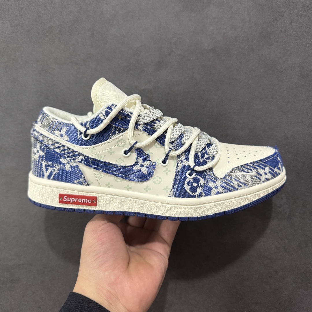 【定制版】Air Jordan 1 Low AJ1 乔1 LV联名 蓝花布抽绳 高端定制 低帮复古篮球鞋 YX5066-373  #定制鞋盒 大厂纯原品质出货 超高清洁度 皮料切割干净无任何毛边 细节完美  尺码:36 36.5 37.5 38 38.5 39 40 40.5 41 42 42.5 43 44 44.5 45-选品中心